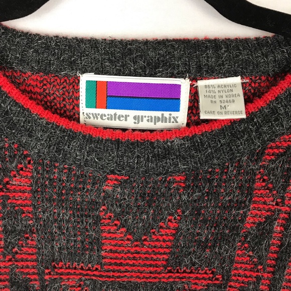 SWEATER GRAPHIX // Vintage Sweater - Picture 5 of 5